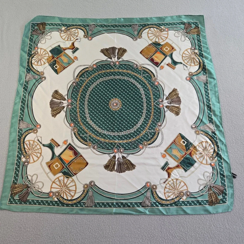 Unbranded Scarf Women OS Green Equestrian Carriage Tassel Silky Square 26in